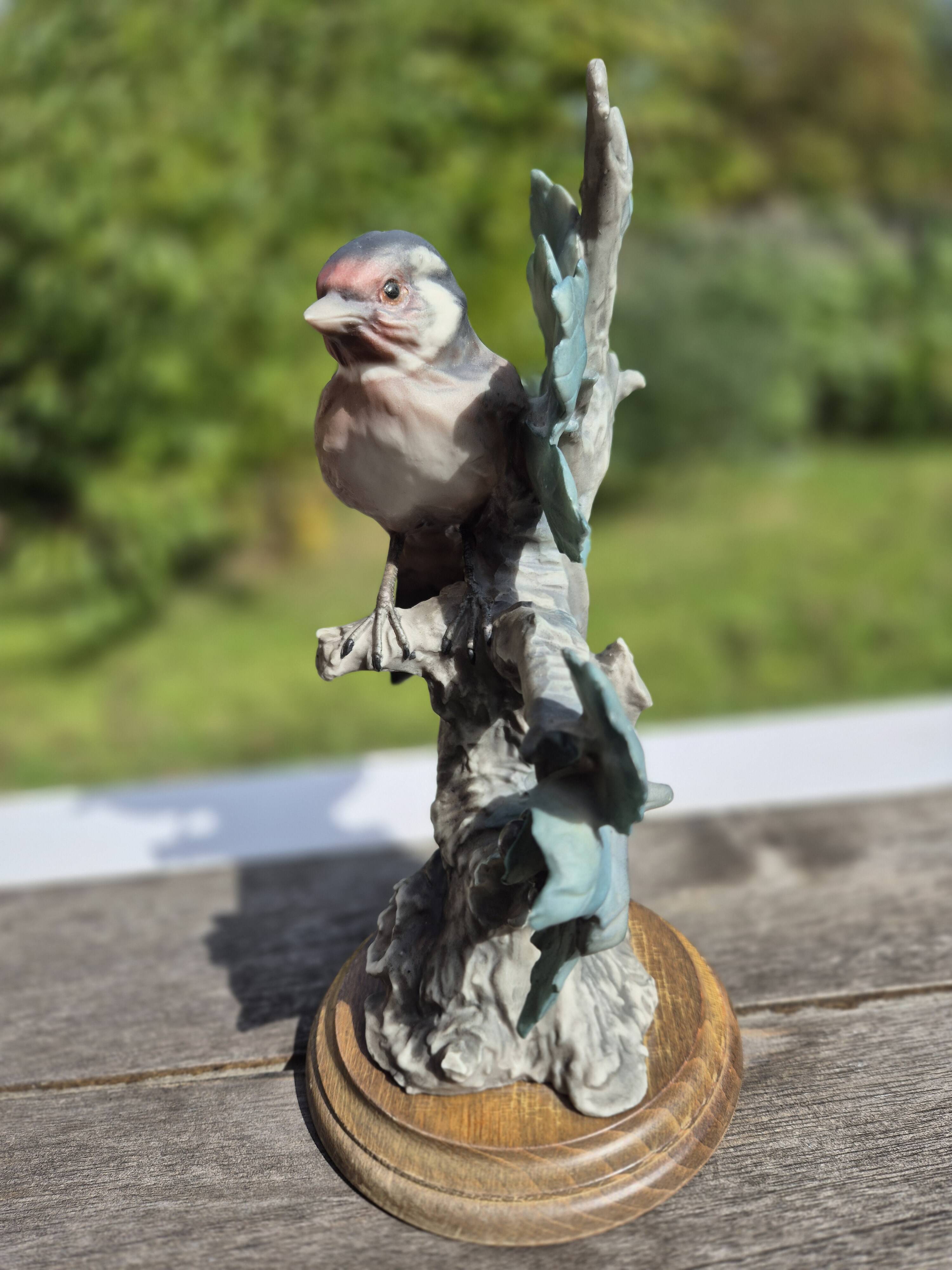 Superb porcelain bird figurine by Giuseppe Armani (Florence, Italy)