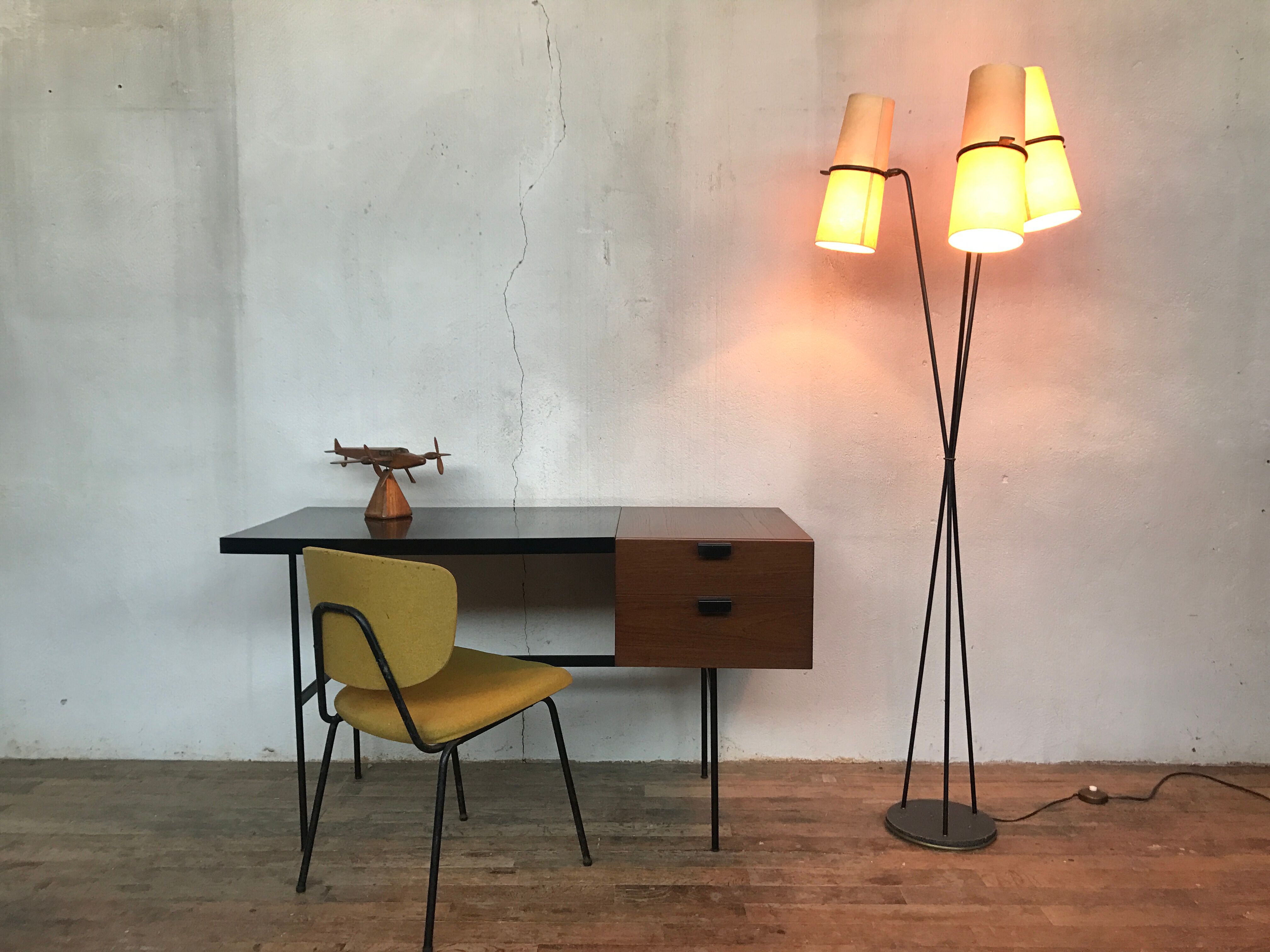 CM 141 desk by Pierre Paulin for Thonet 1950