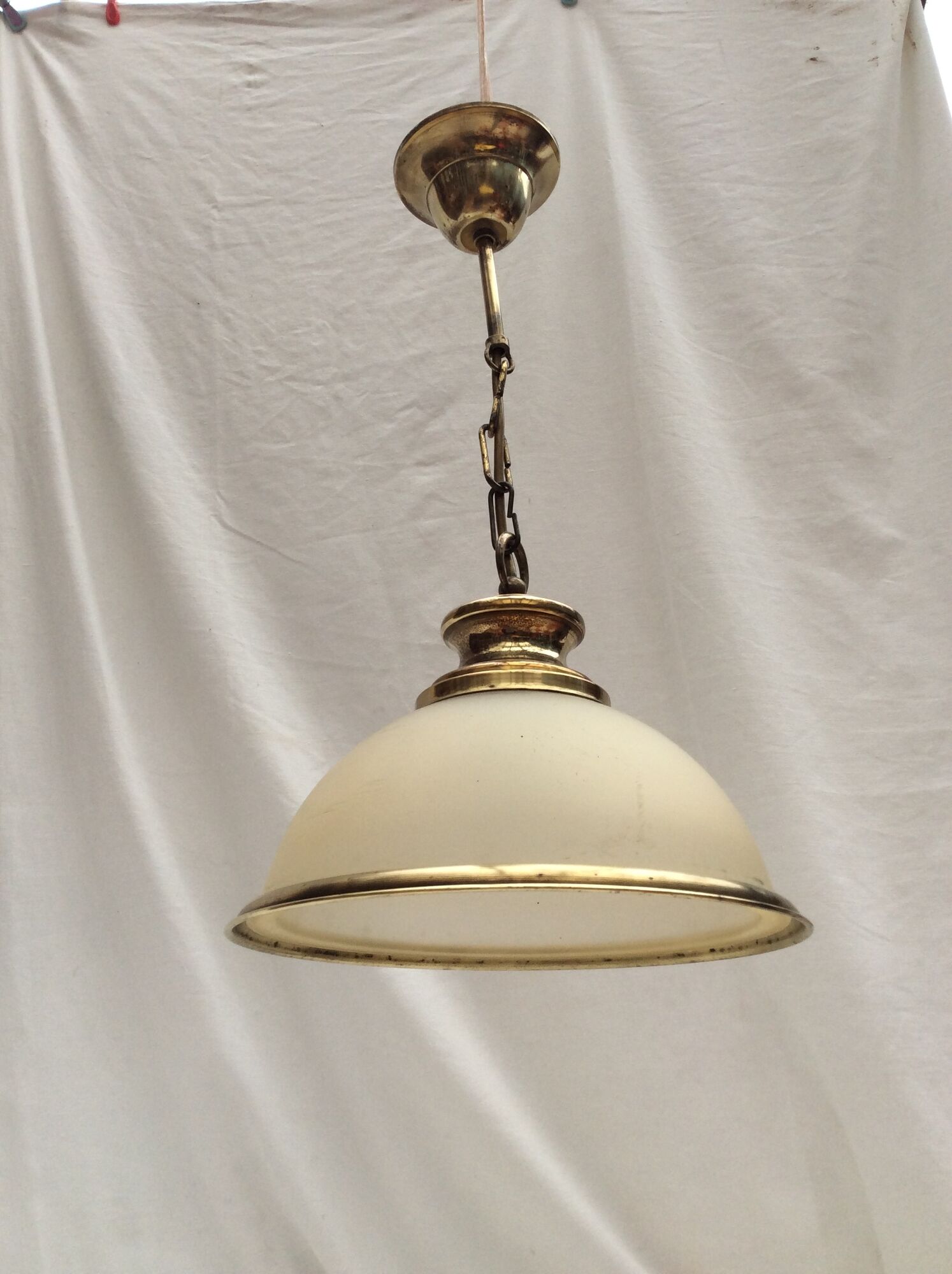 Pressed glass hanging and laiton size