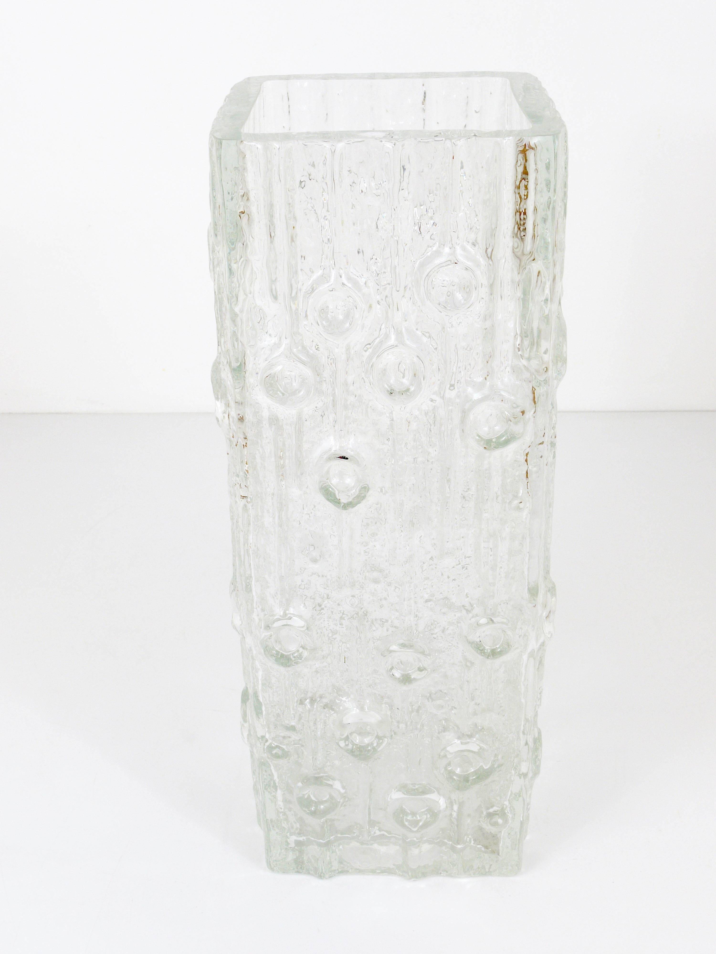 Large frosted glass floor vase in Op Art style by Peill & Putzler, Germany, mid-20th century, 1970s.