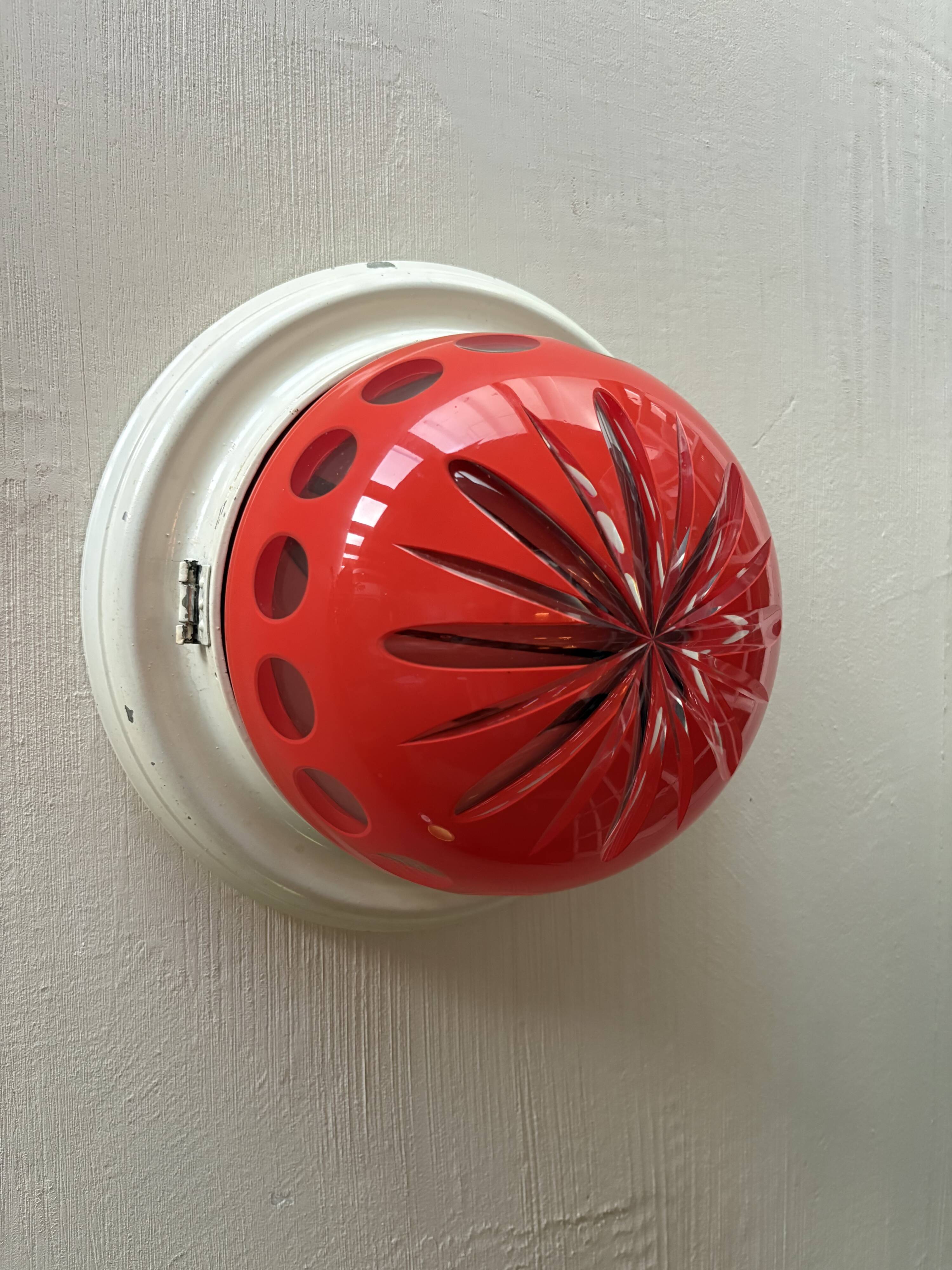 Unique theatre wall/ceiling light in cut glass