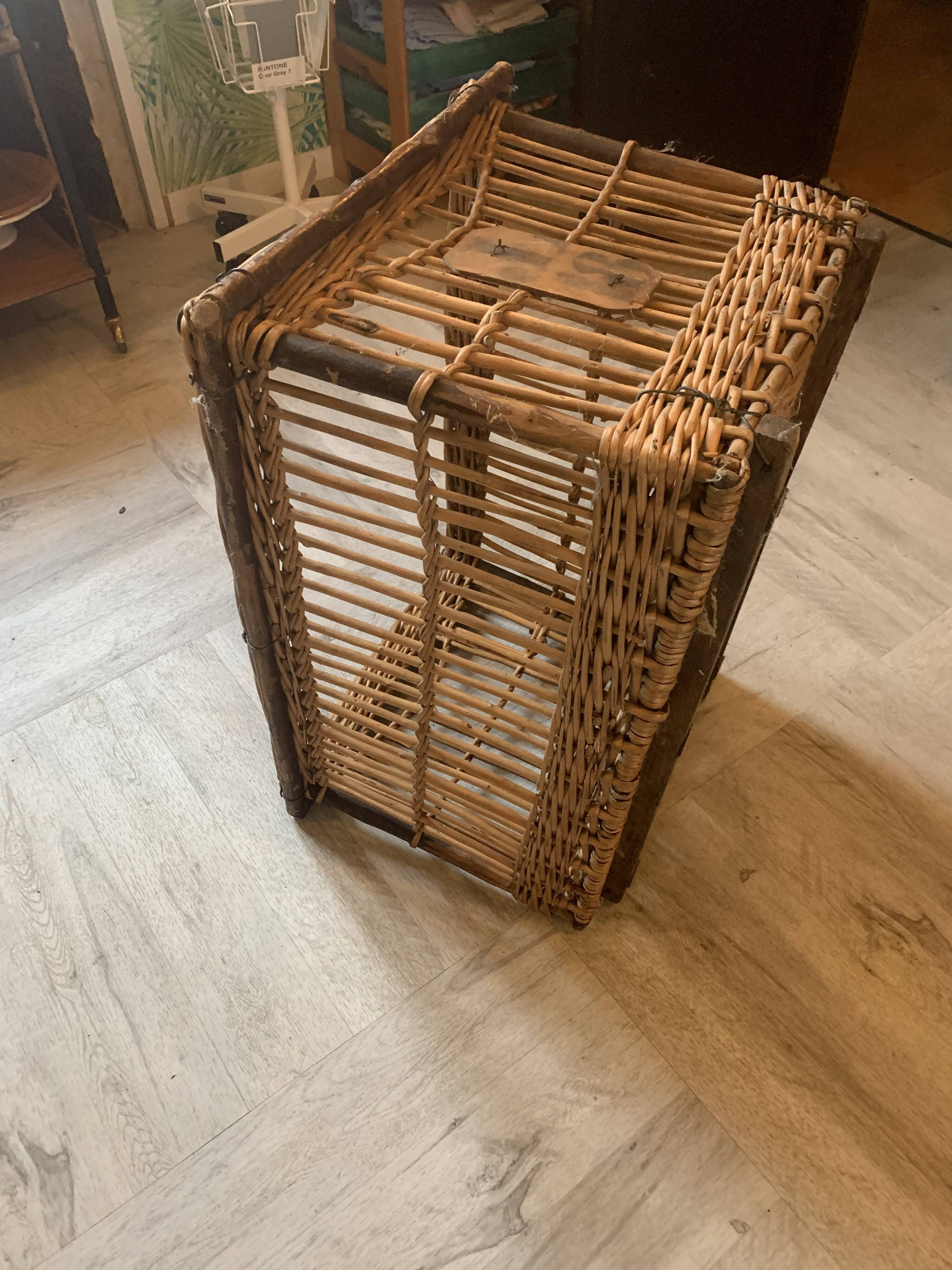 Large basket, rattan basket, old wicker linen basket