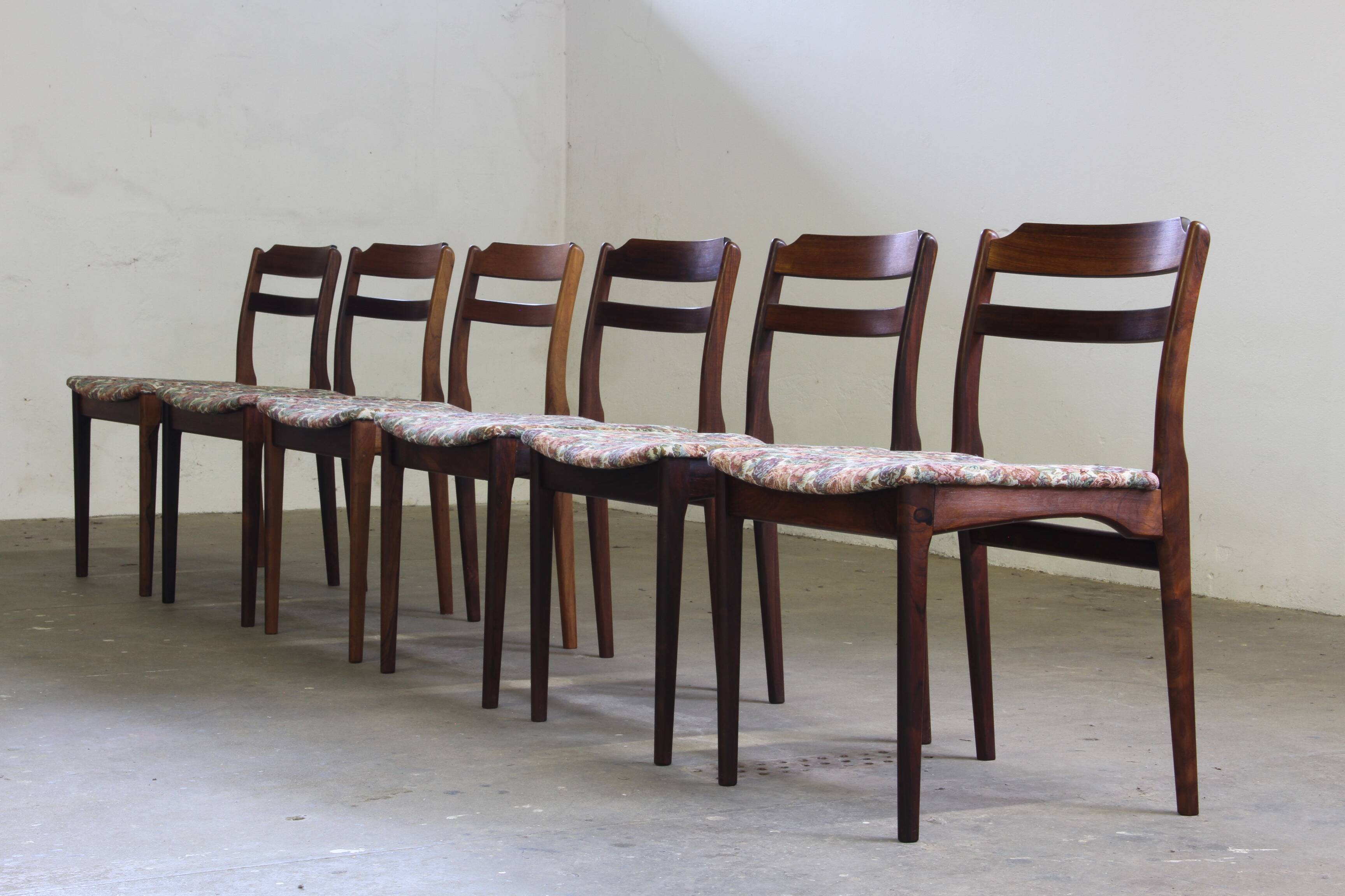 6 vintage rosewood dining chairs, Denmark, Thorsø Stole og Møbelfabrik