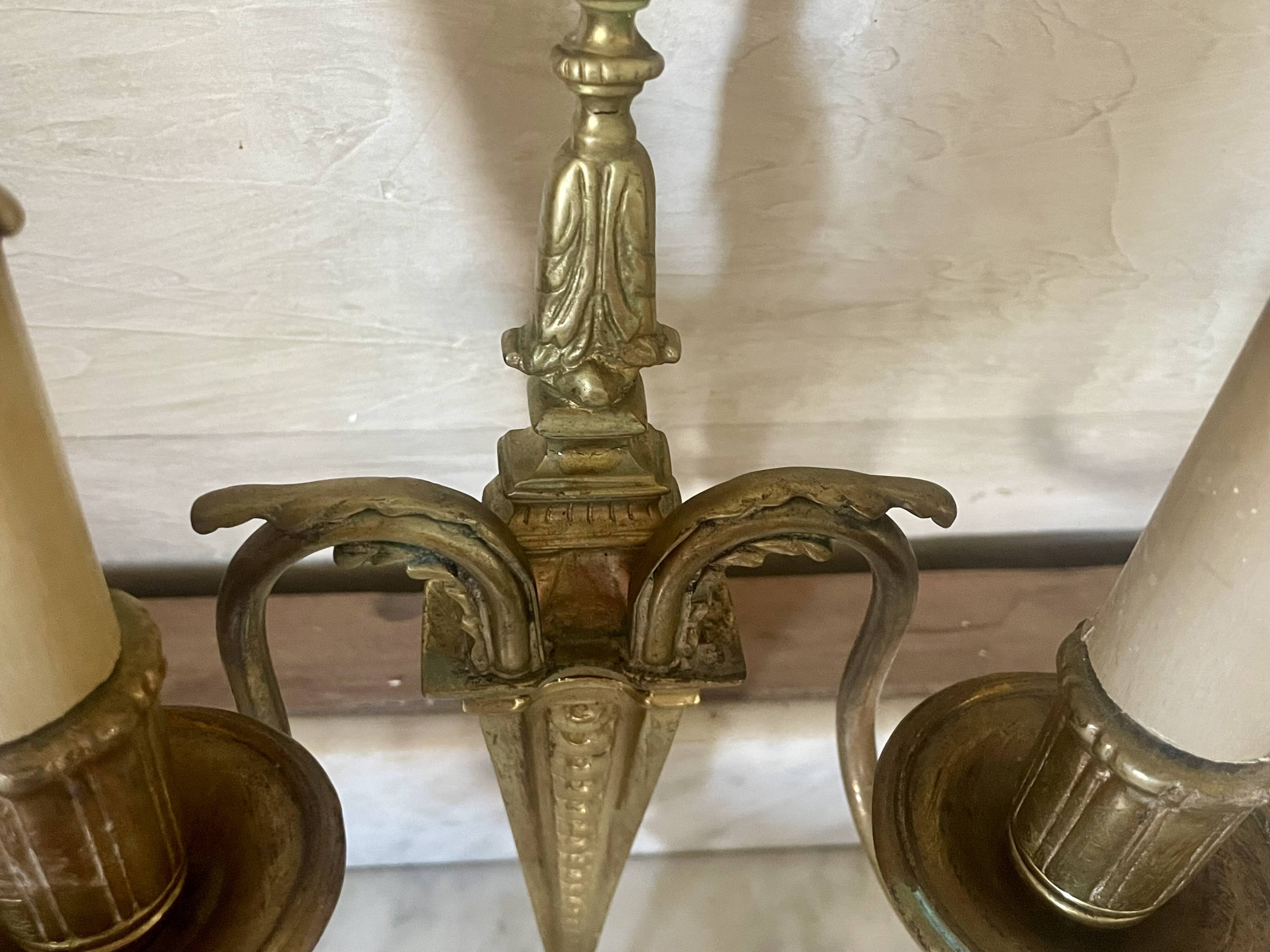 Pair of wall lights in brass and gilded bronze, Arnold Montrose Ltd, Lo