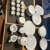 Bernardaud Limoges table service platinum model, 45 pieces