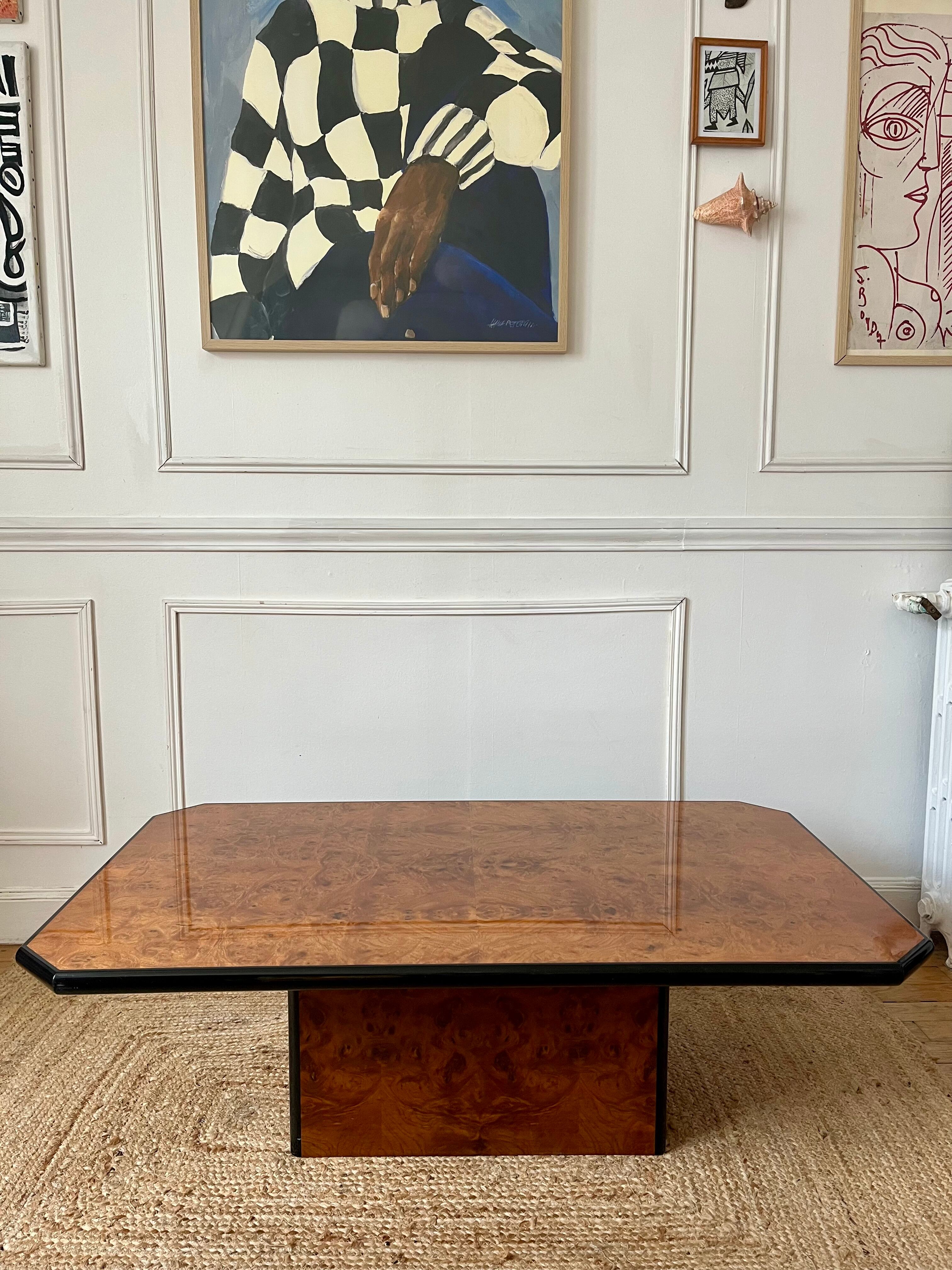 Table basse en loupe d’orme, 1970