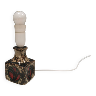Small delicious ceramic table lamp, Danish and estimated from the 1970s.