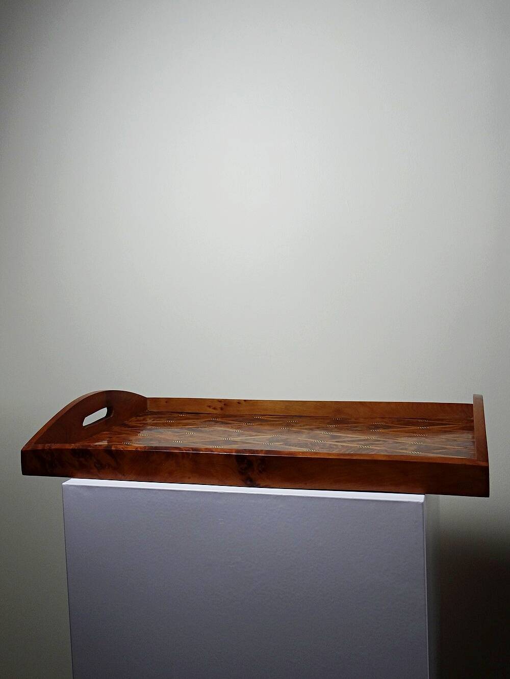 Plateau en thuya marqueté citronnier, artisanat marocain années 80-90