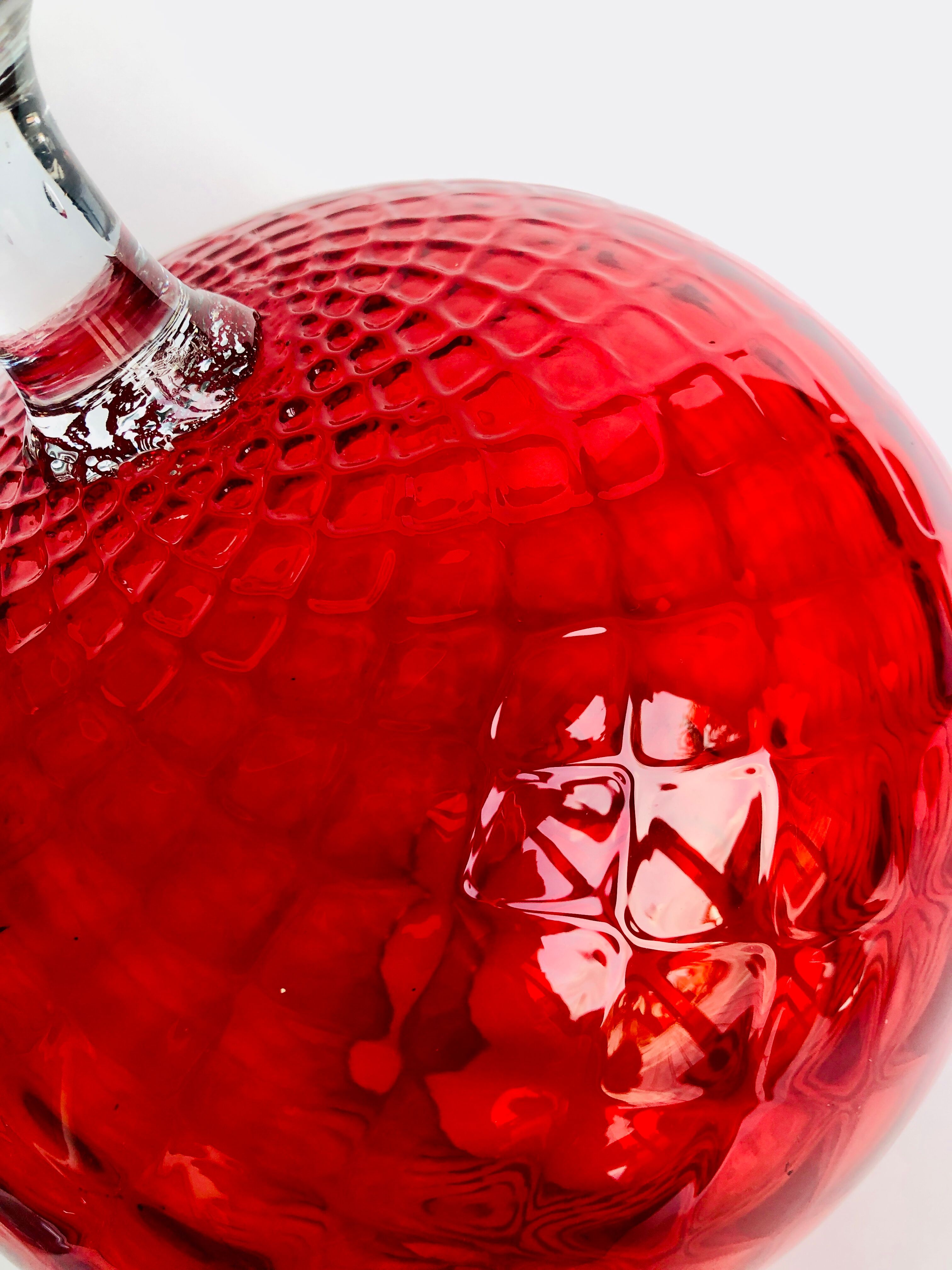 Red textured glass vase from the 60s-70s, Italy, Empoli