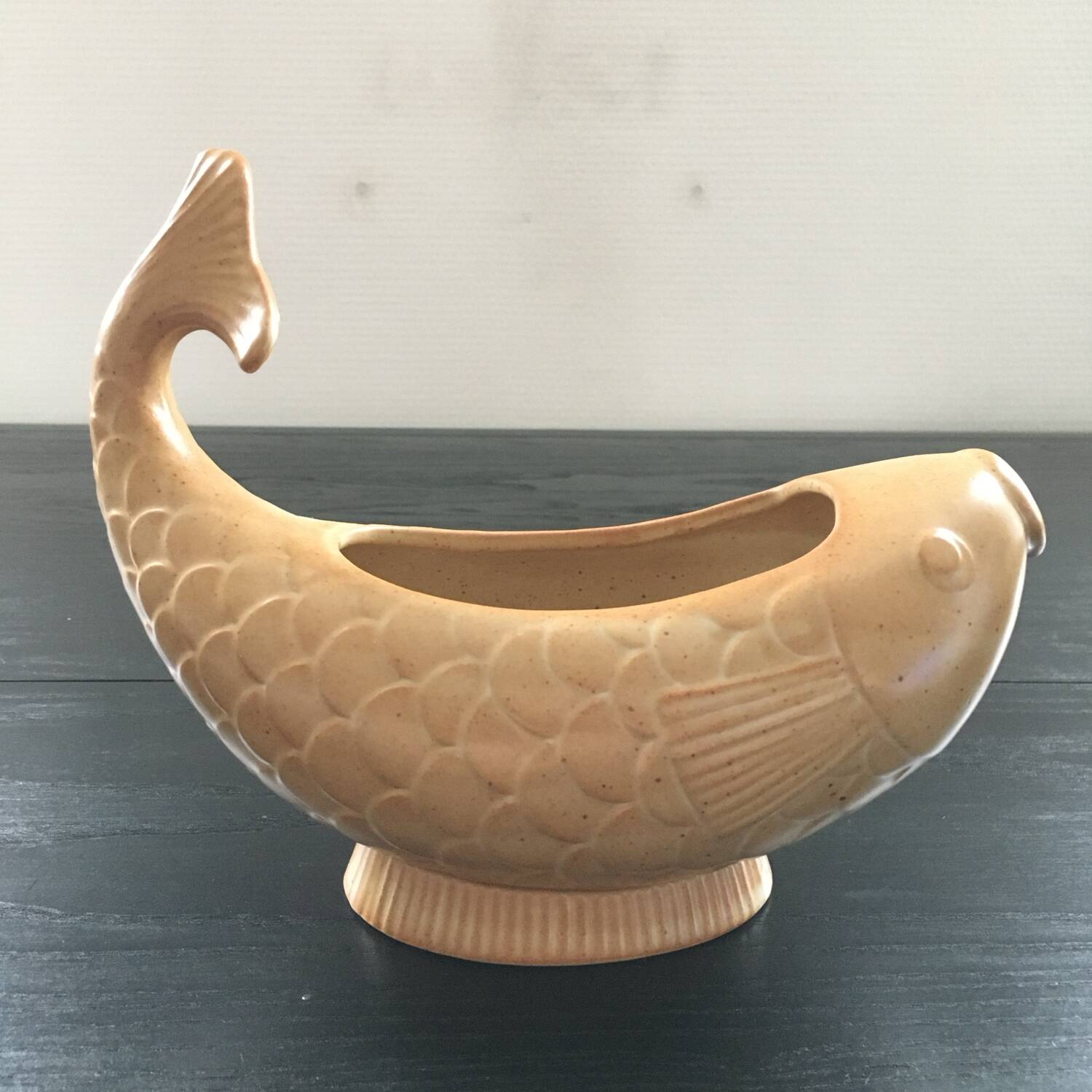 Fish cache pot in stoneware