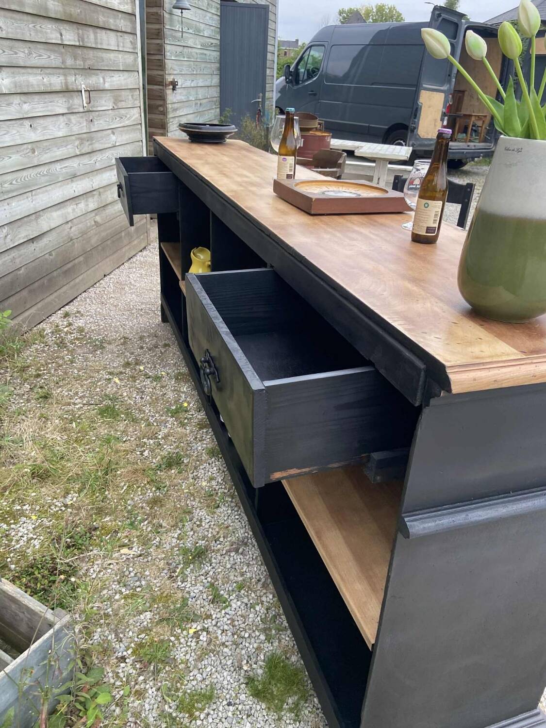 Grand bar en bois