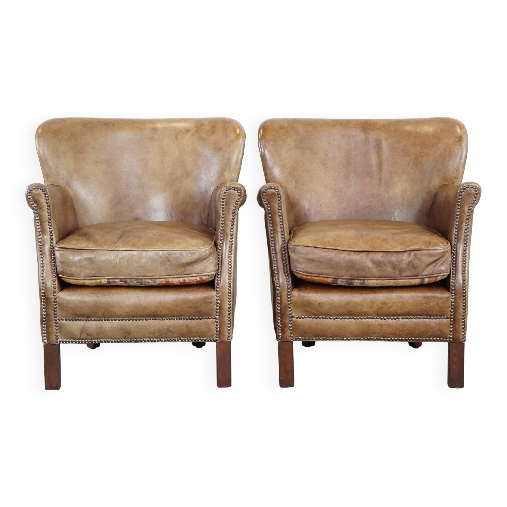 Set of 2 nice, subtle cowhide armchairs with reversible Kelim seat cushions