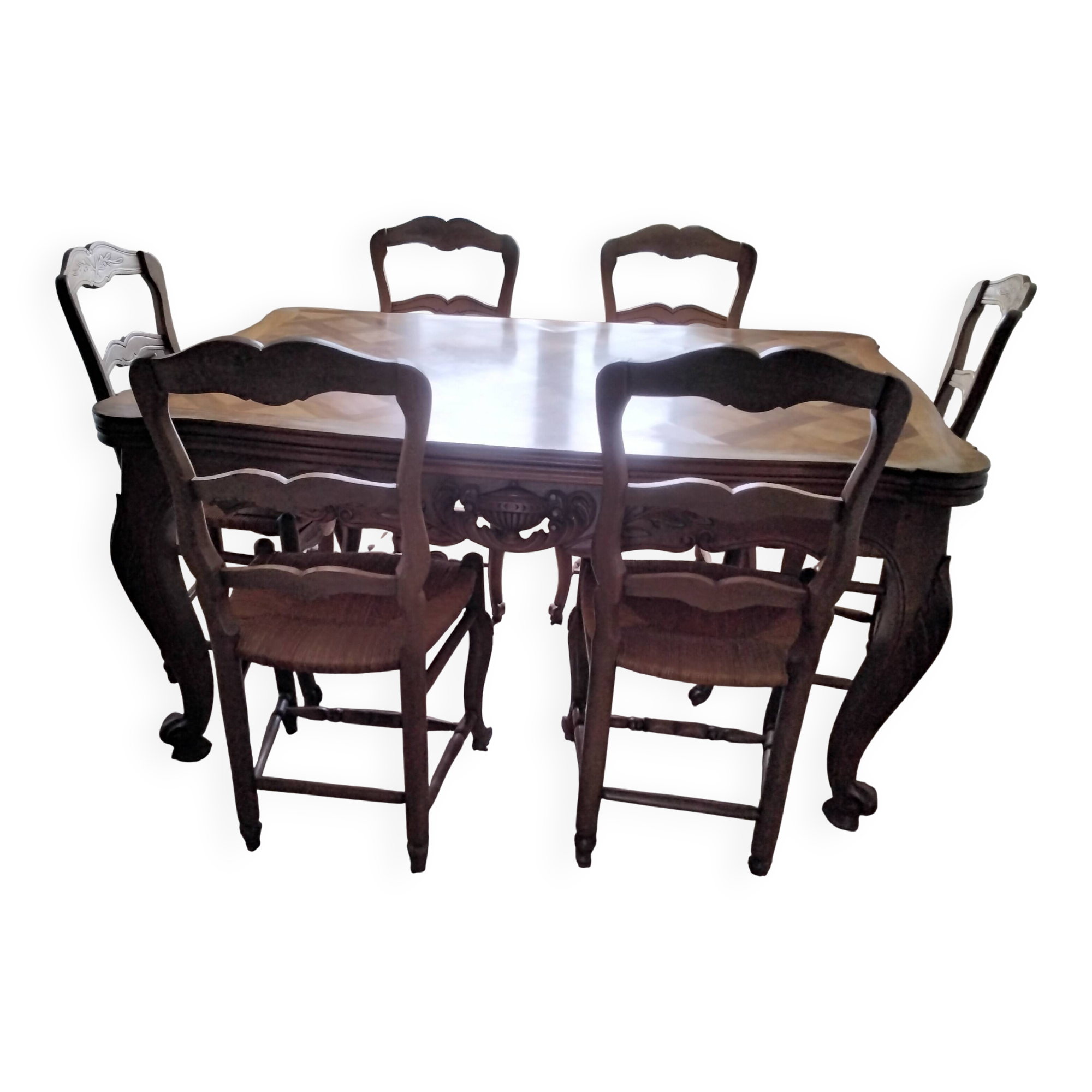 Table with 6 chairs