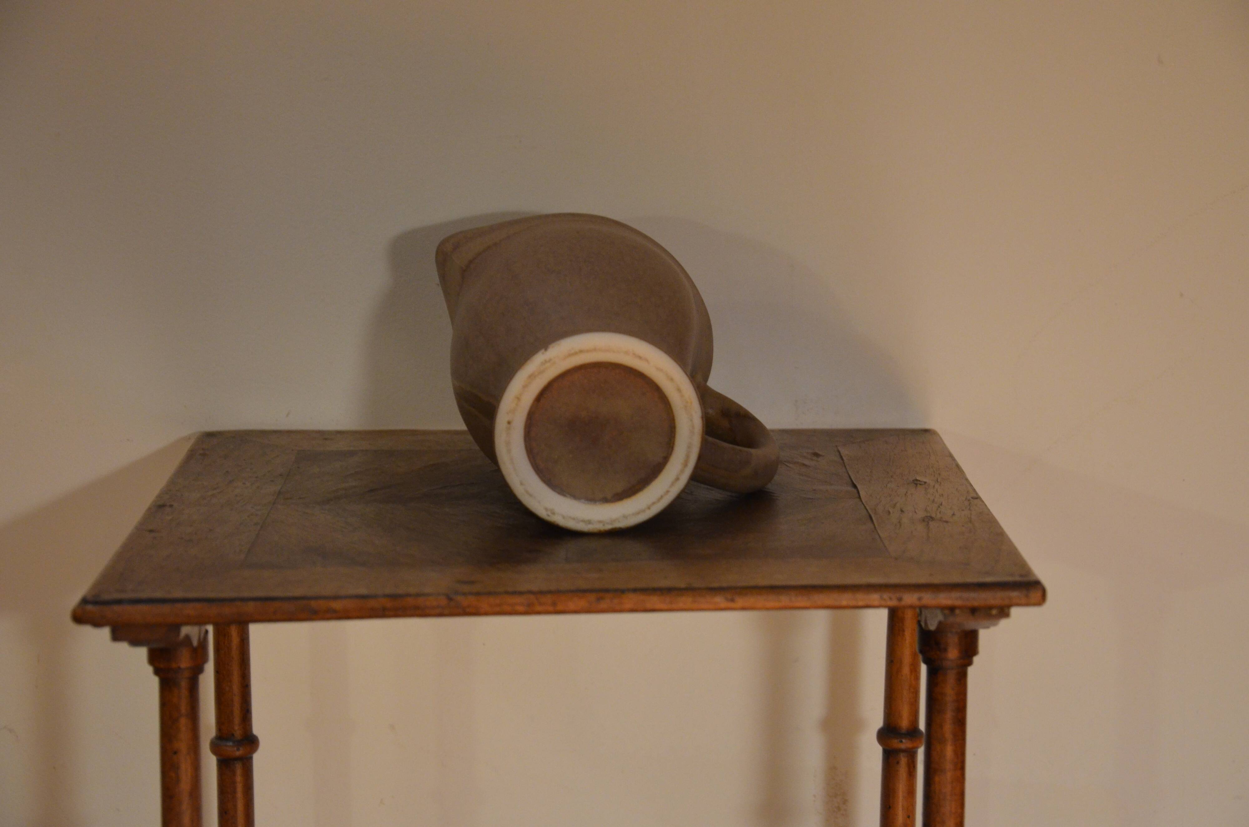 Carafe moderniste beige