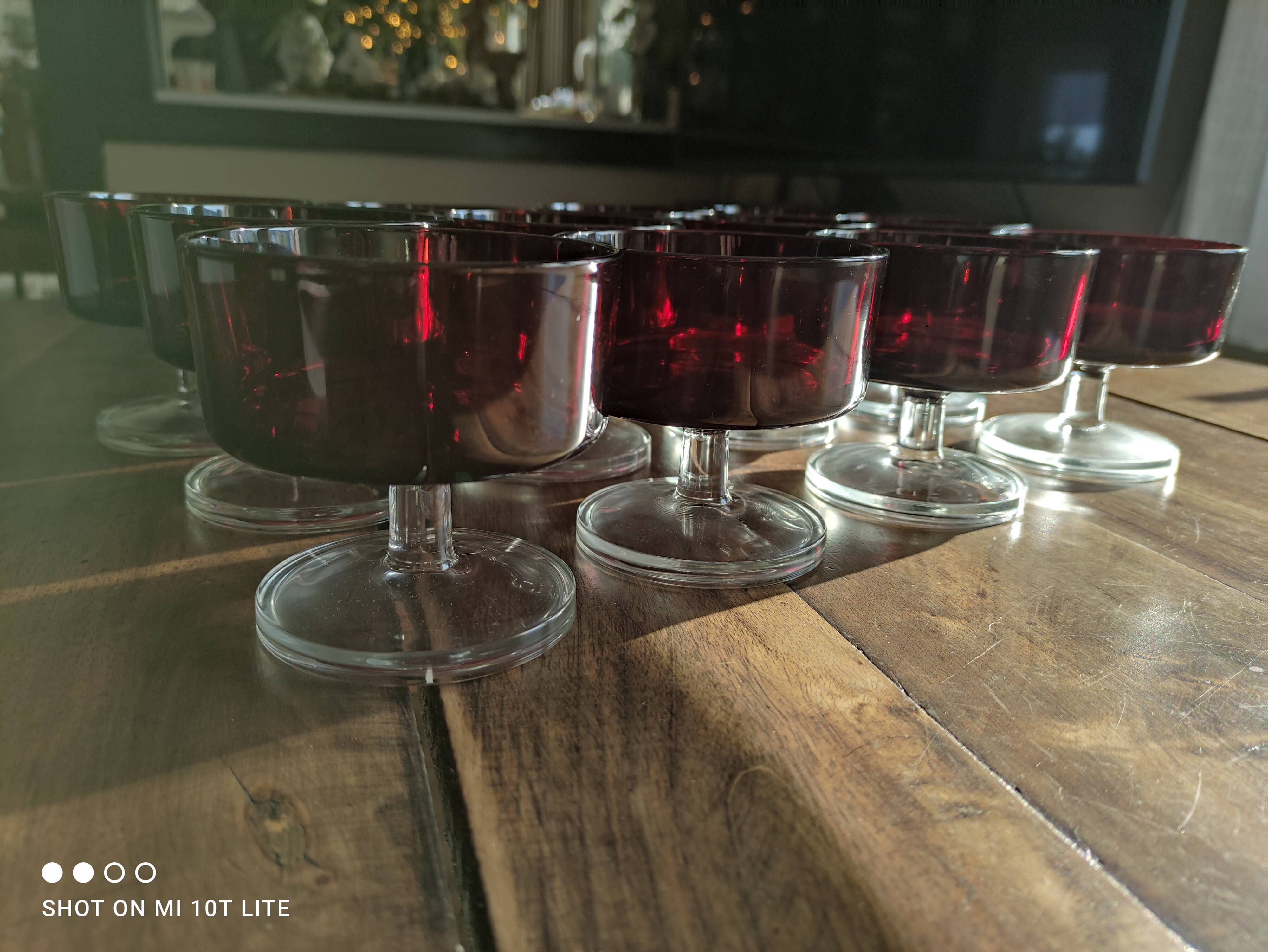 Lot de 12 coupes à champagne Luminarc modèle Suède rouge