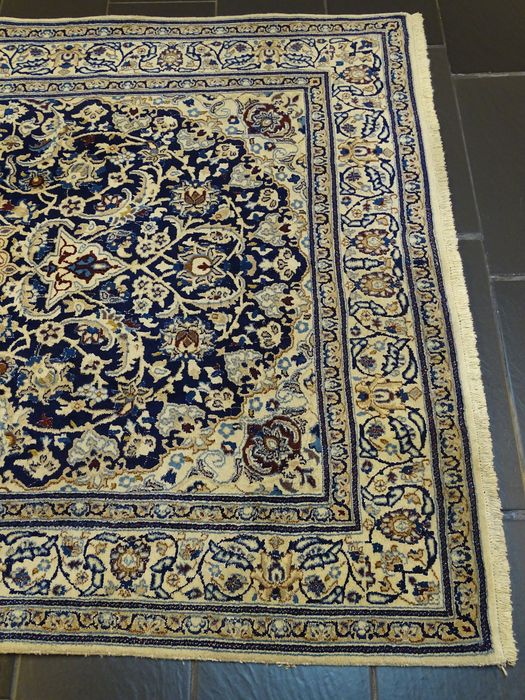 Naïn laine persian carpet - silk circa 1980