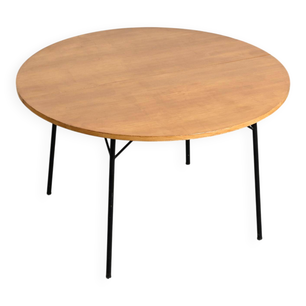 Table modèle 302 en frêne par Alain Richard, 1954, Meubles T.V.