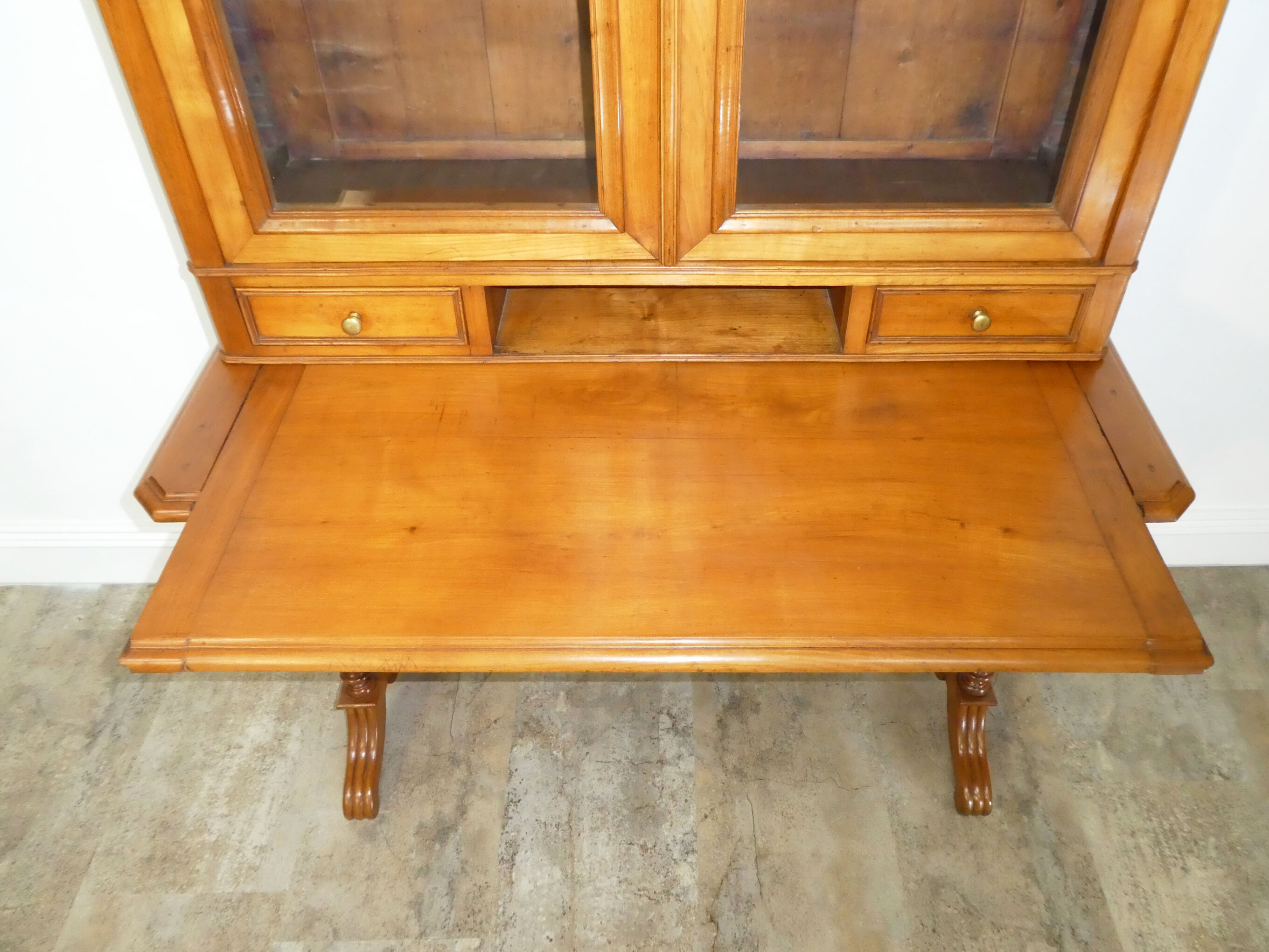 Bureau vitrine Louis Philippe en merisier 19eme