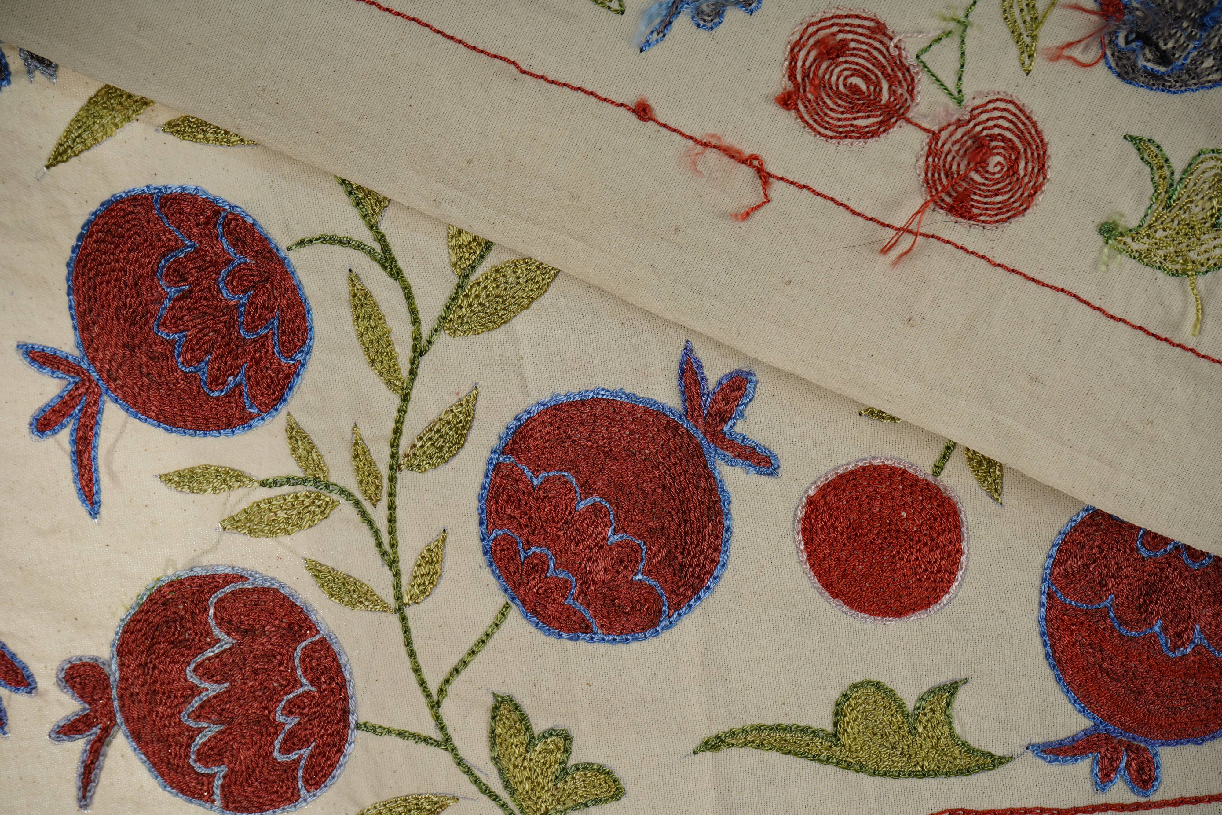 Vintage Turkish rug hand-knotted 50x91cm