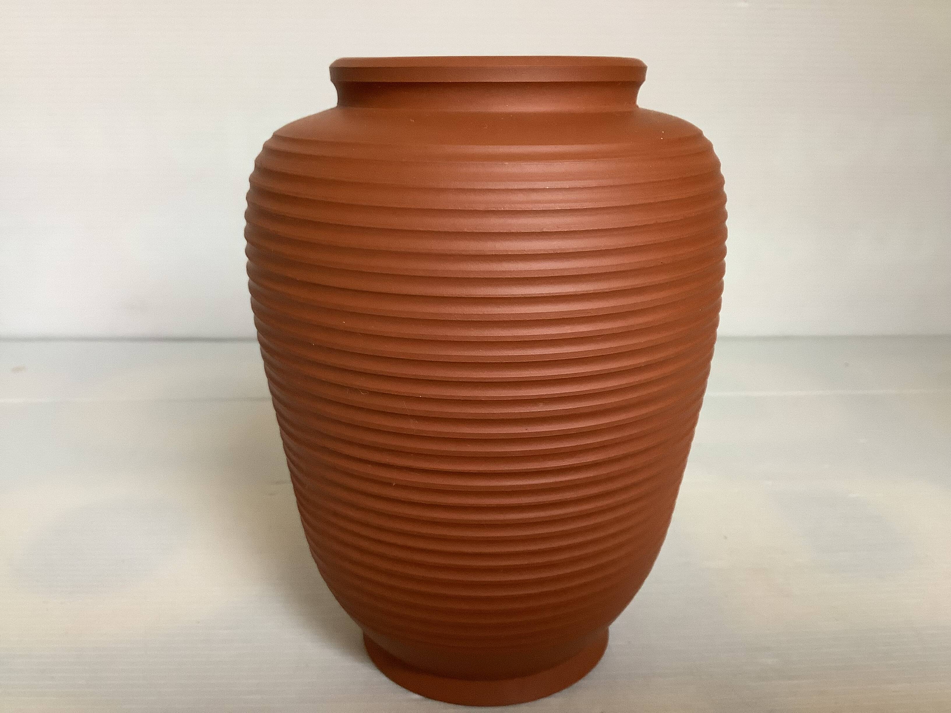 Small vase akru for klinker ceramics terracotta