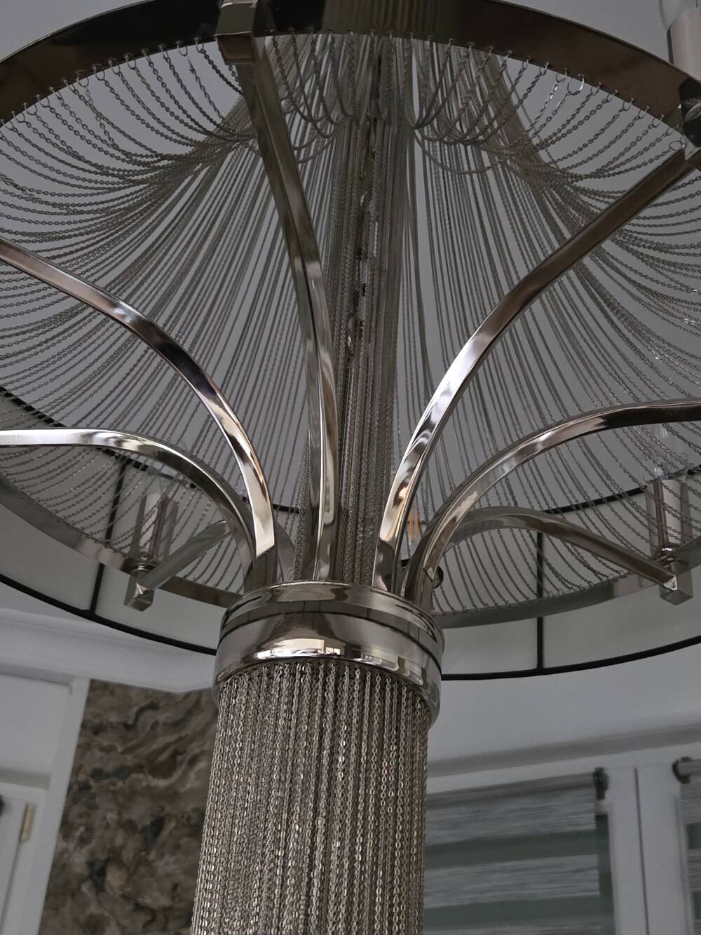 “Stravagante” chandelier by Patrizia Garganti