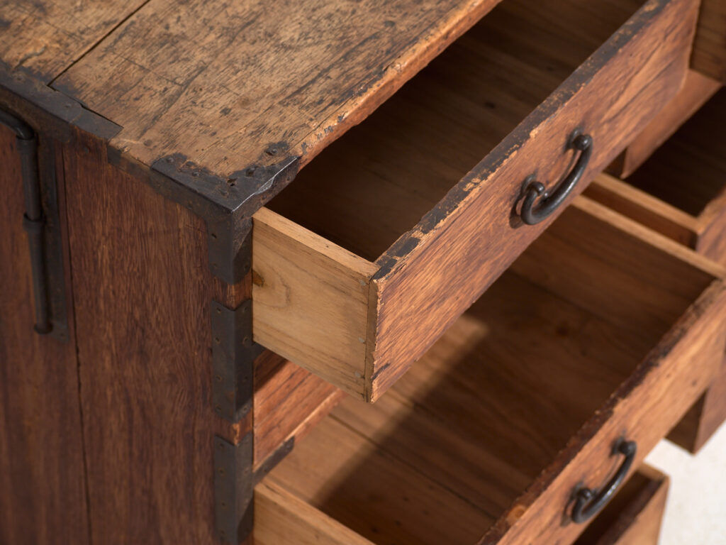Small antique chest of drawers – Meiji/Taishō period (c. 1890-1926) #90