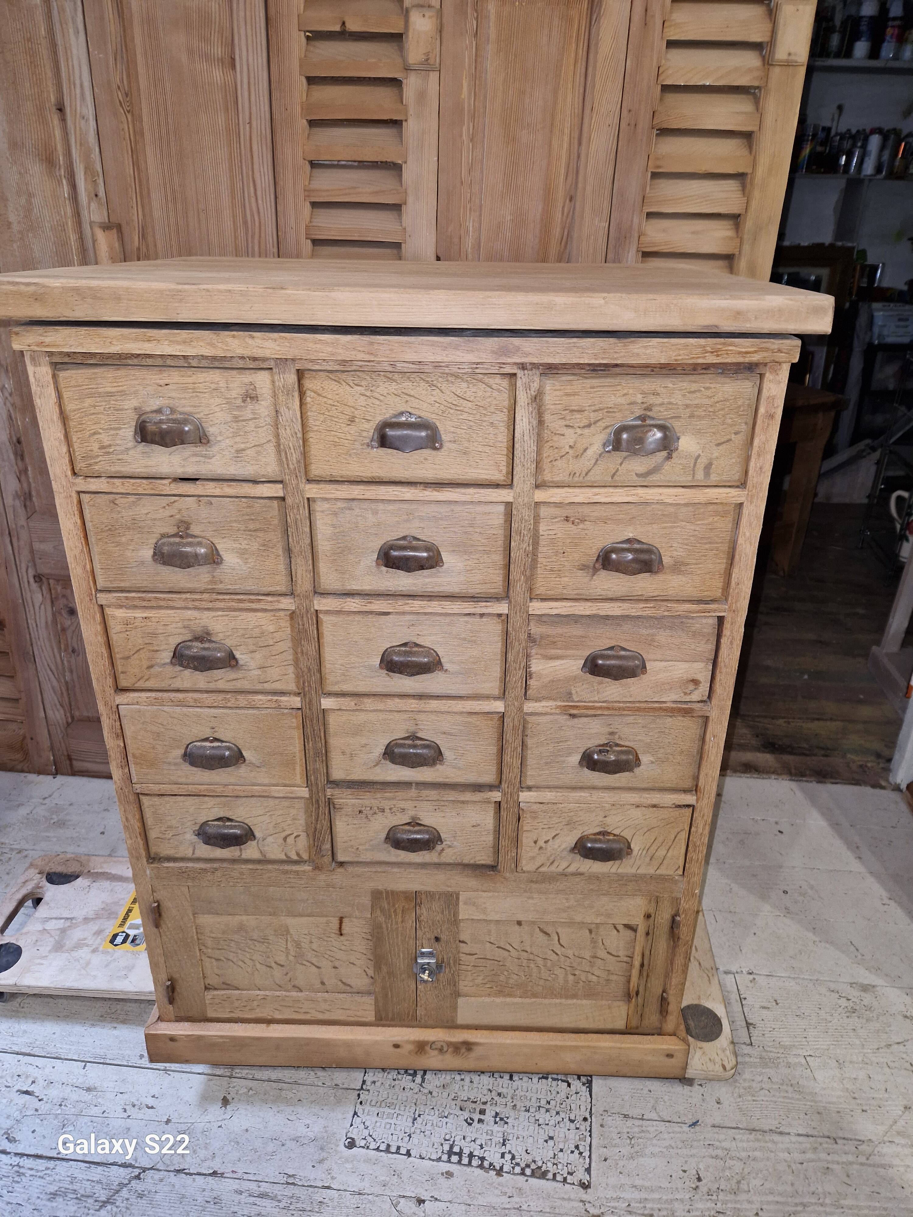 Accounting profession furniture