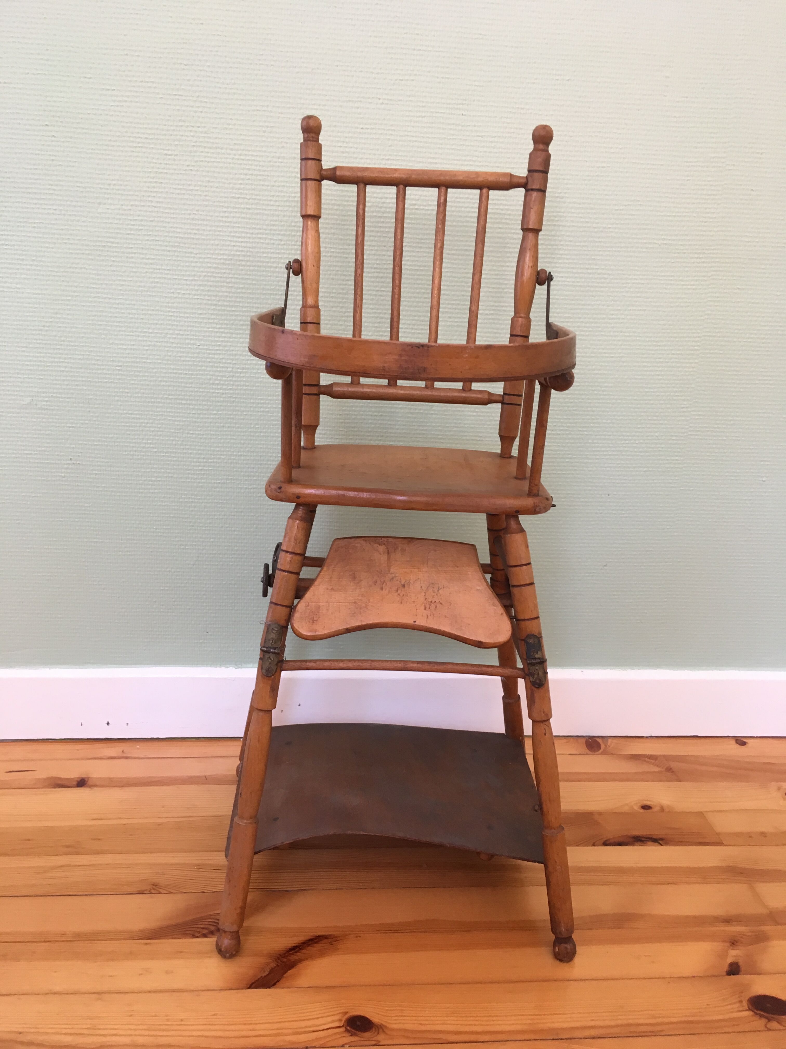 30-year-old high chair in wood turned