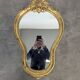 Petit miroir Louis XV en bois doré à coquille