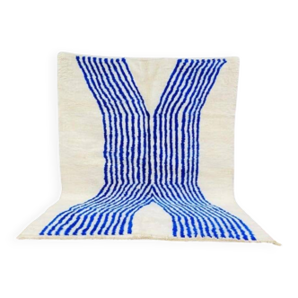 Traditional handmade pure wool rug, size 150 x 250 cm