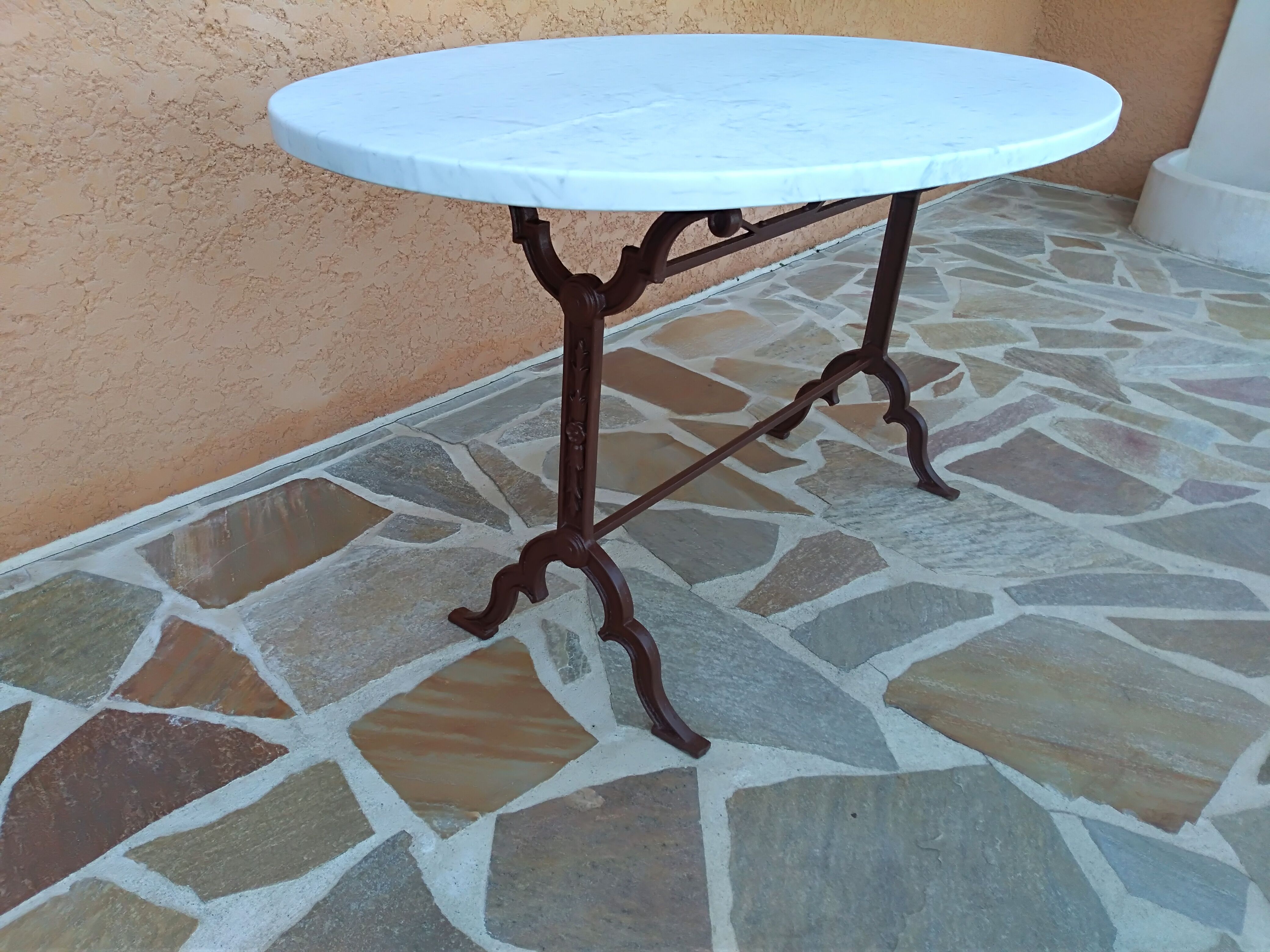 Former large parisian bistro table marble 1940s