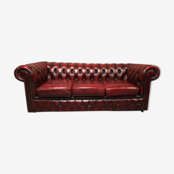 Red chesterfield sofa three seats