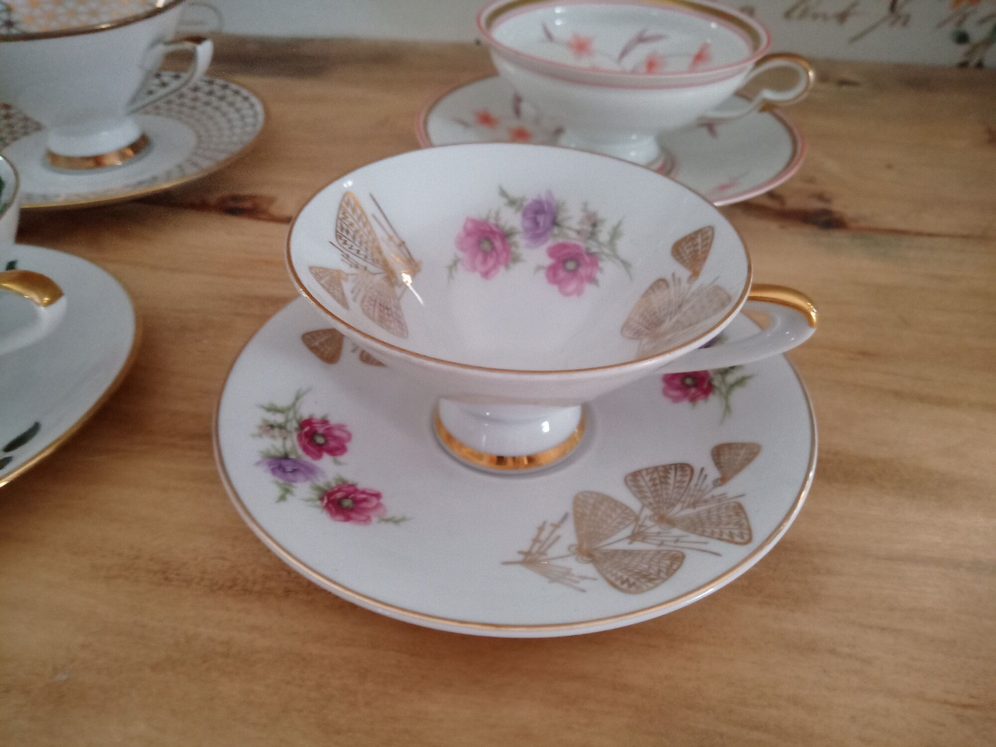 Lot of 4 coffee cups and mismatched Bavaria porcelain cups