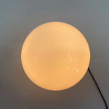 Applique murale en céramique et en verre de lait du milieu du siècle