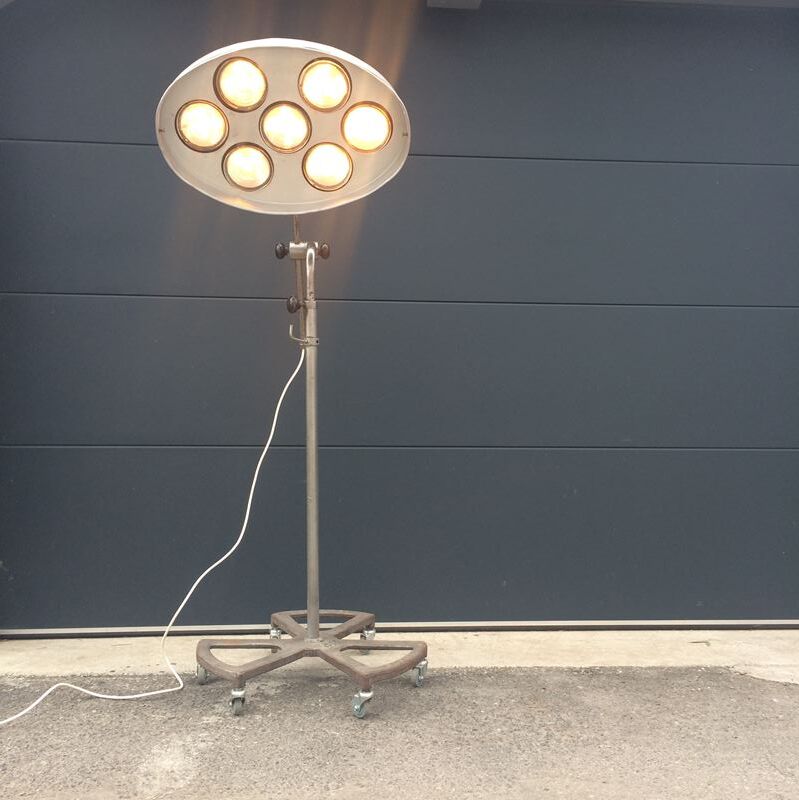 Lamp workshop RG Levallois
