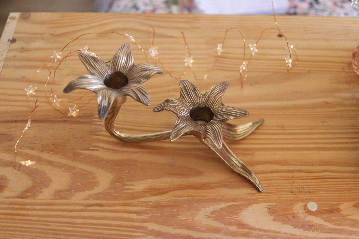 Flower candle holder