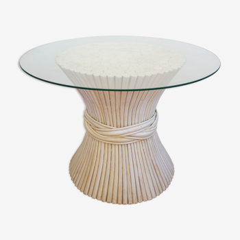 Table low round and white vintage rattan bamboo