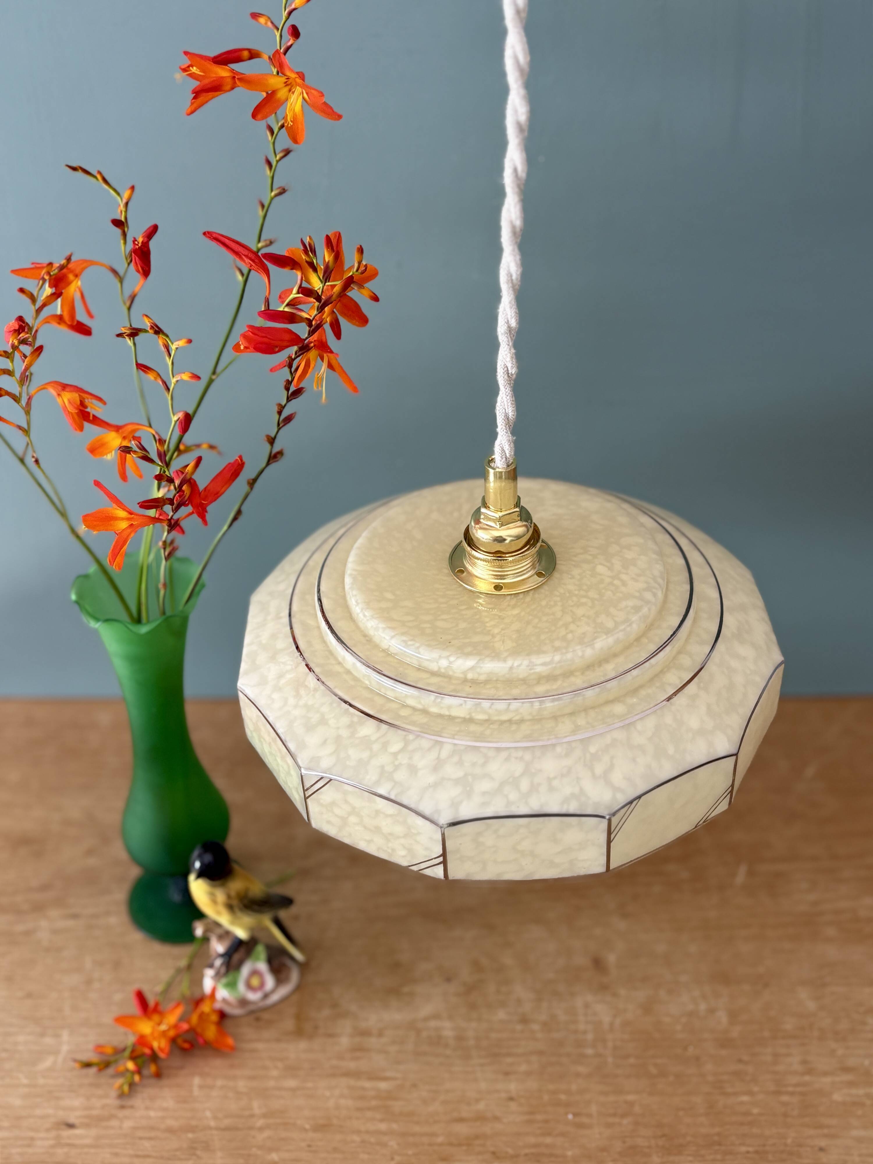 Vintage Art Deco glass pendant light in yellow Clichy.