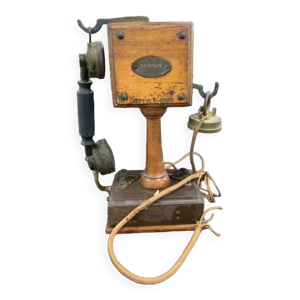 Téléphone ancien en
