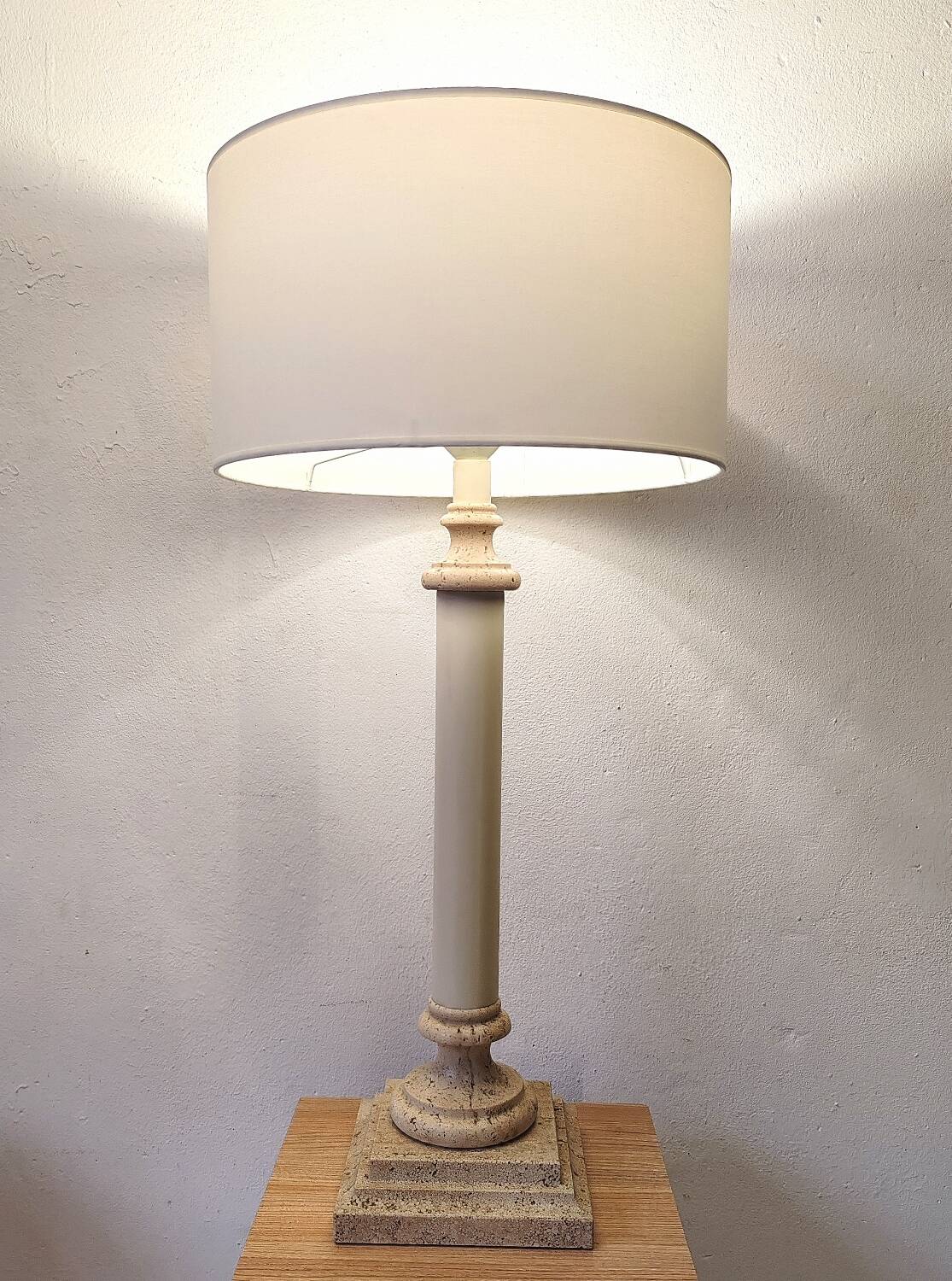 Empire style column lamp in travertine