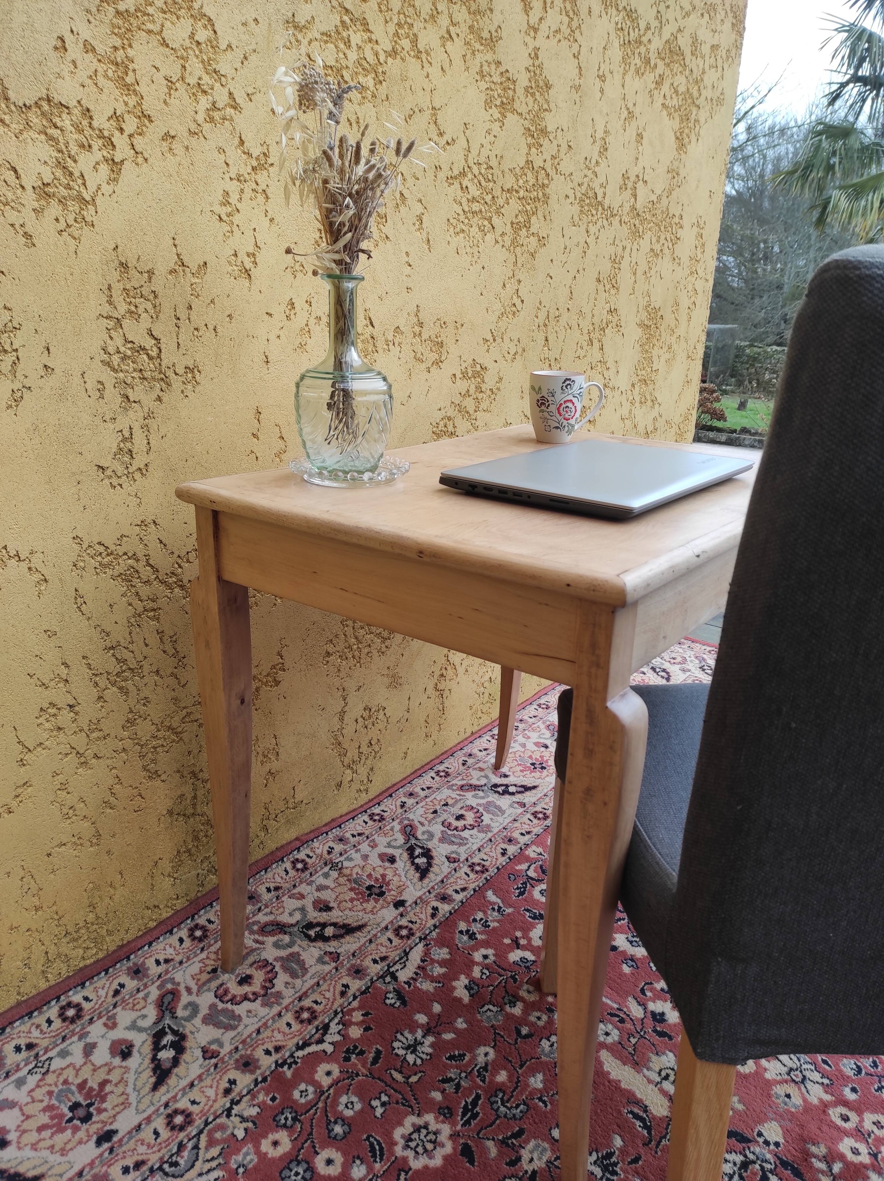 Teal table