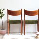 Paire de chaises de style scandinave Consorzio Sedie Friuli en chêne et velours
