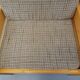Suite de 2 fauteuils chauffeuses vintage en pin et tissu des années 70