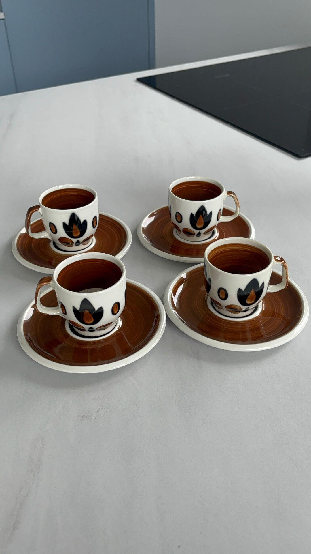 Set of 4 Boch La Louvière Kimono coffee cups with saucers – Service