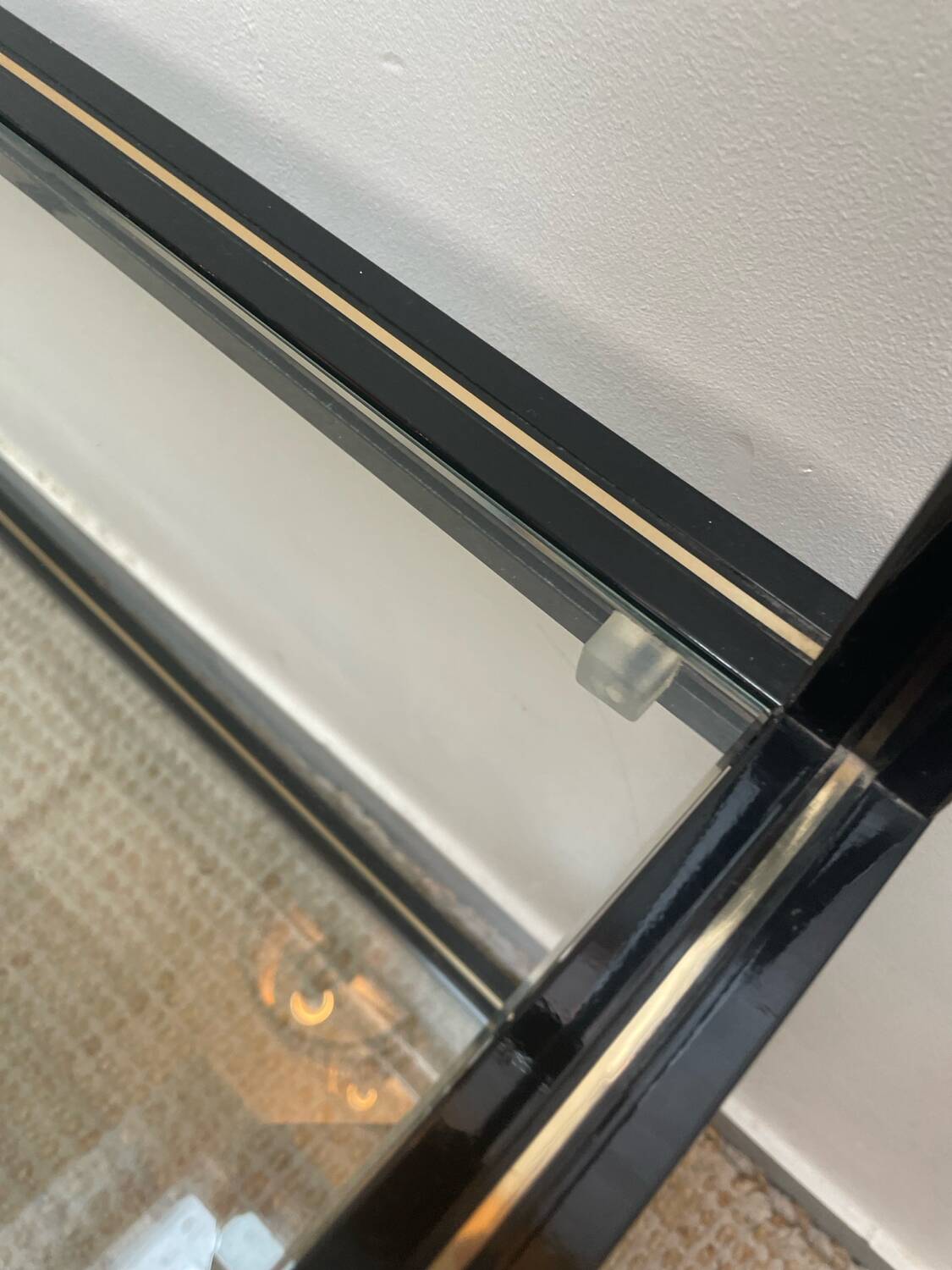 Pierre Vandel shelves