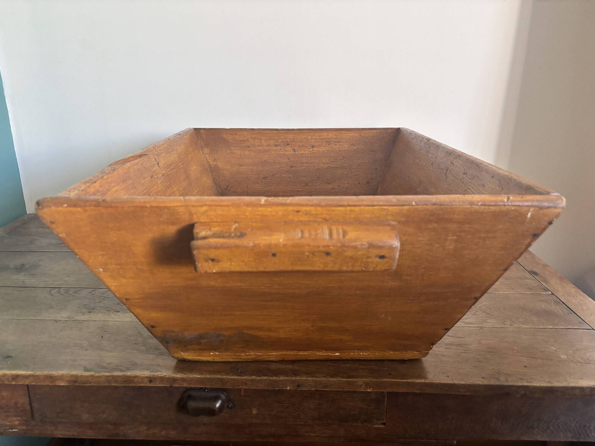 Large vintage wooden dough trough – 65 × 50 cm
