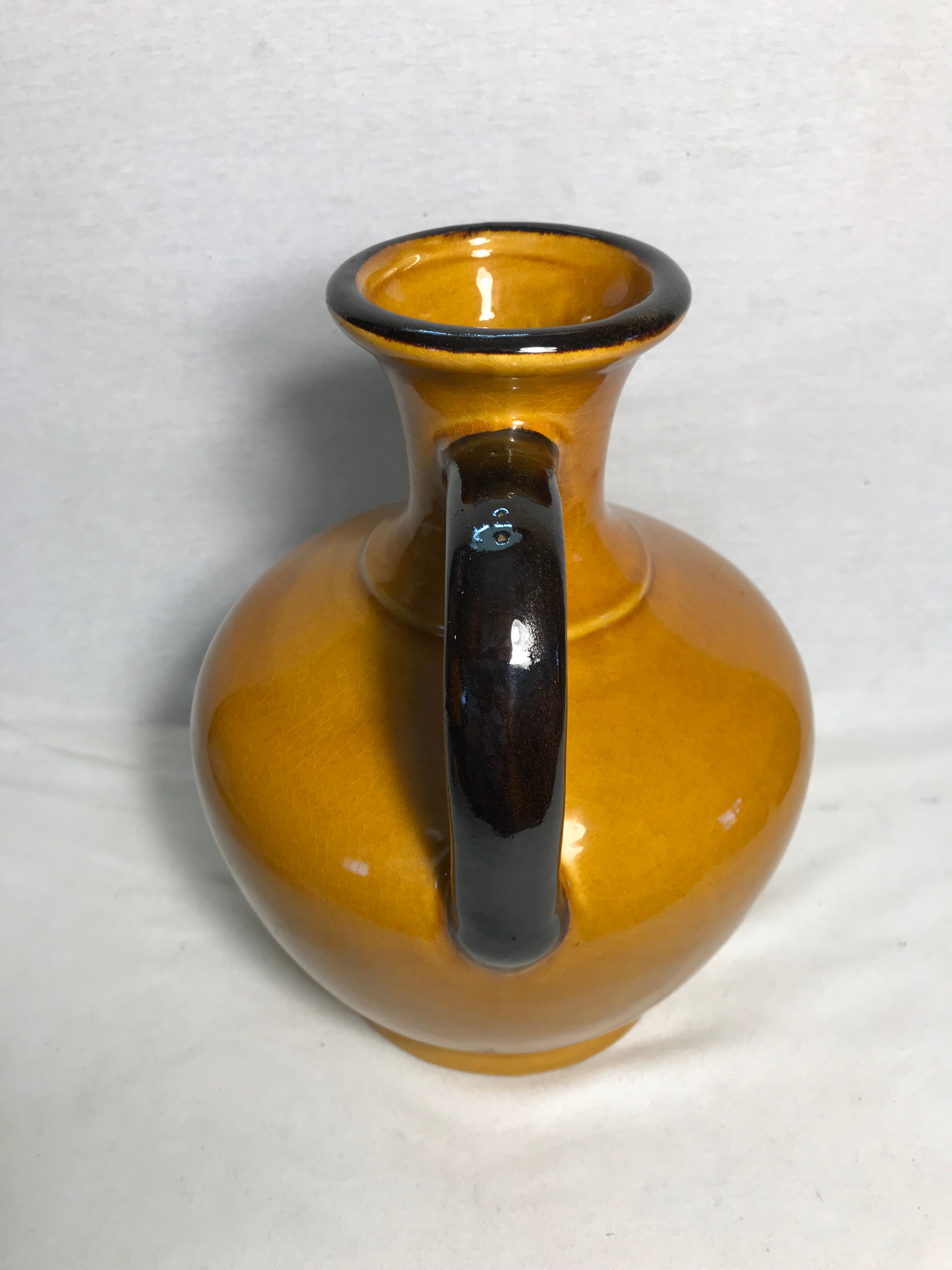 Old Coucobres  ceramic vase