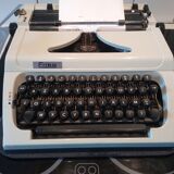 Typewriter Erika 150 Blanche collector