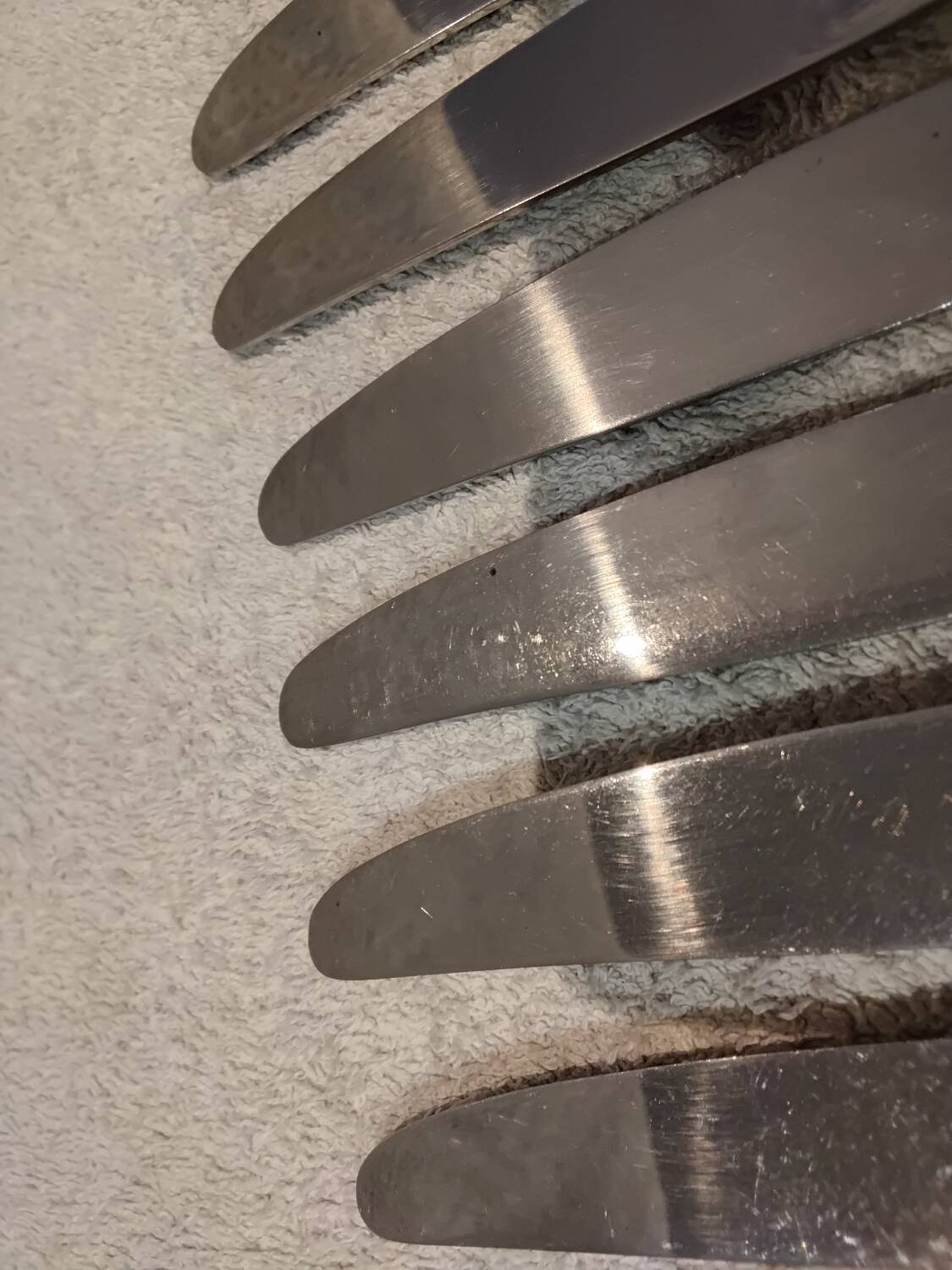 12 silver-plated dessert knives by Christofle Cluny with stripes