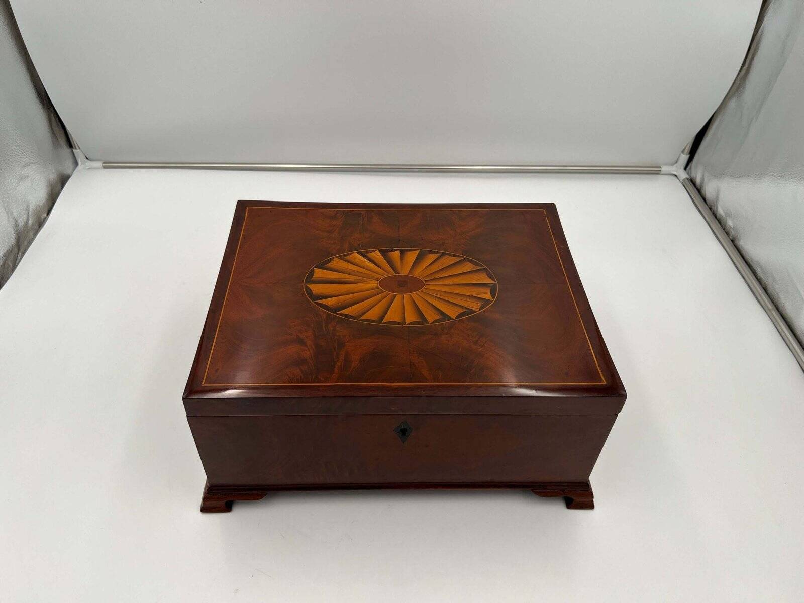Large Victorian Box in Mahogany & Oak, England, 1840s